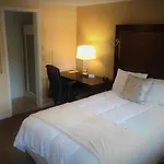 Wayne Inn